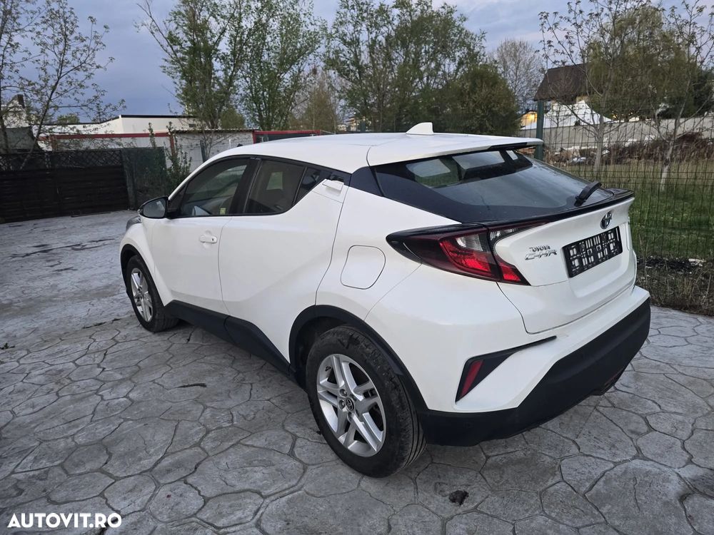 Toyota C-HR Flow - 8