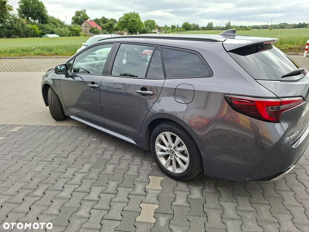 Toyota Corolla 1.8 Hybrid Active - 9