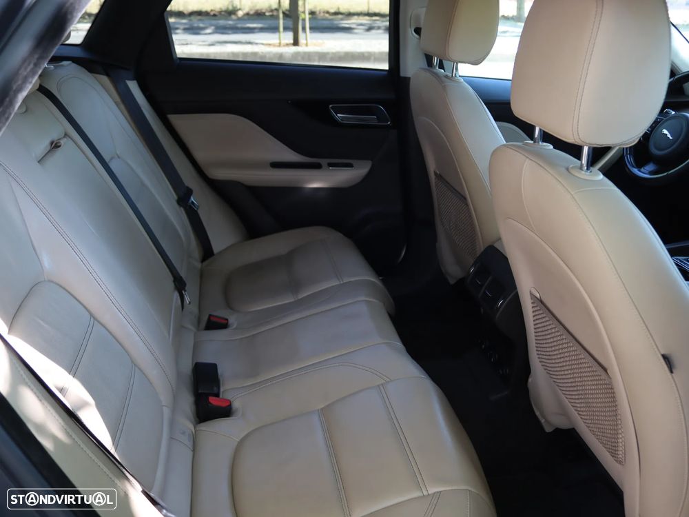 Jaguar F-Pace 2.0 i4D Prestige AWD Aut. - 15