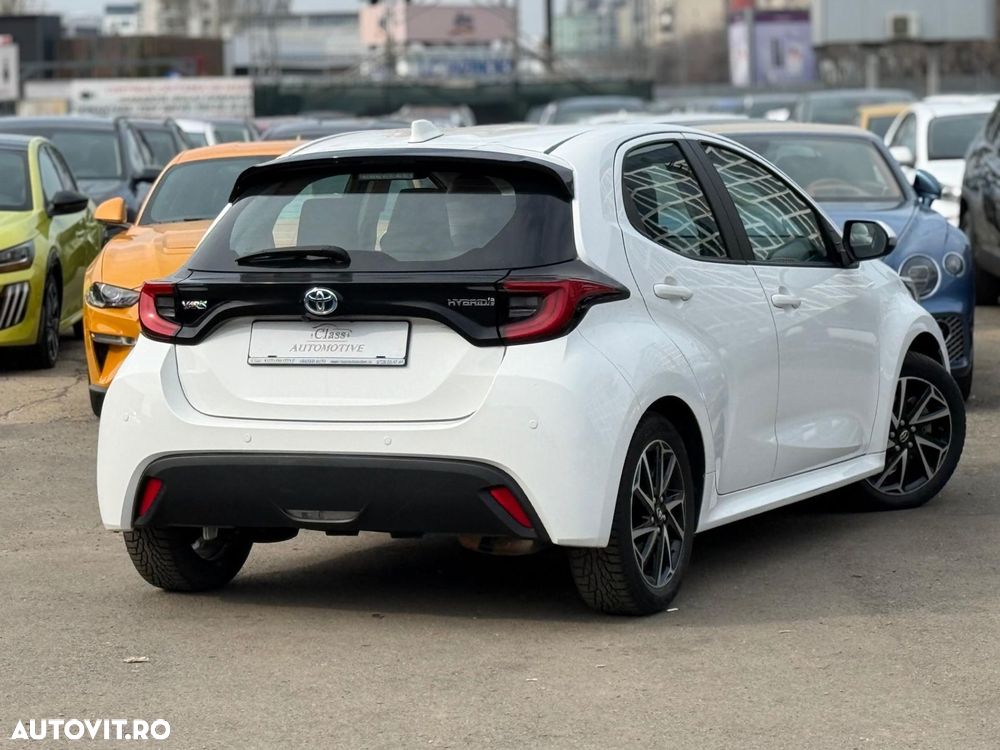 Toyota Yaris 1.5 VVT-i HSD Exclusive Style - 11