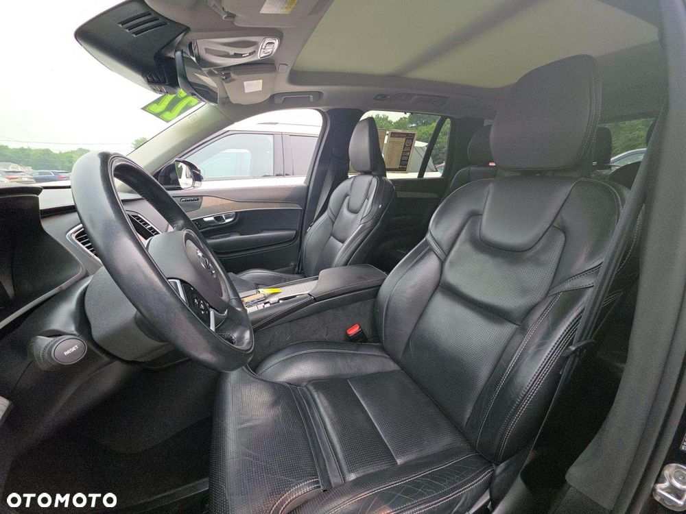 Volvo XC 90 - 6