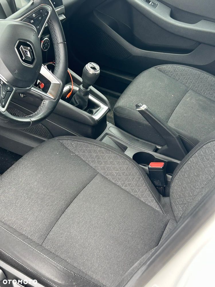 Renault Clio - 7