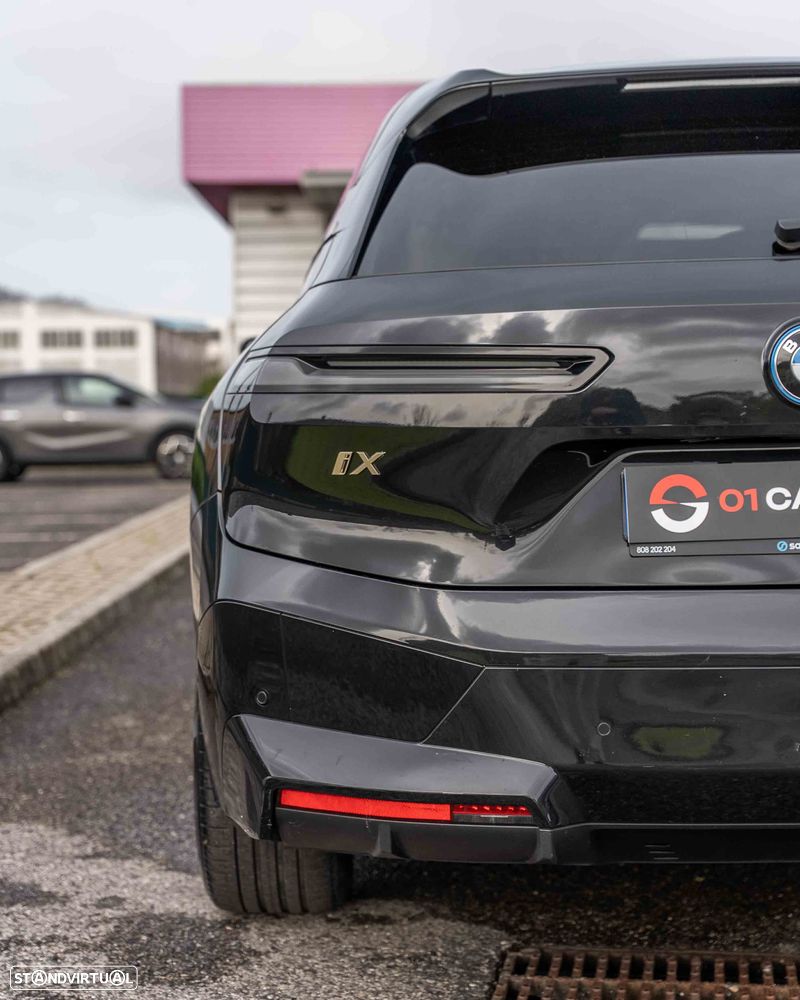 BMW iX xDrive40 - 31
