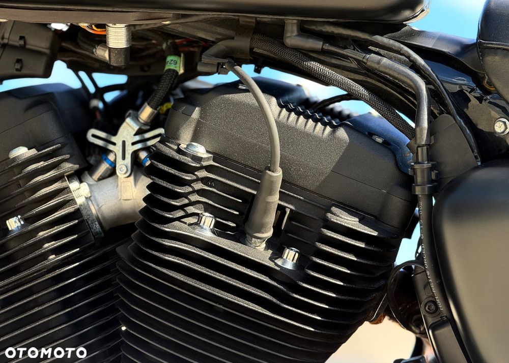 Harley-Davidson Sportster Iron 1200 - 27
