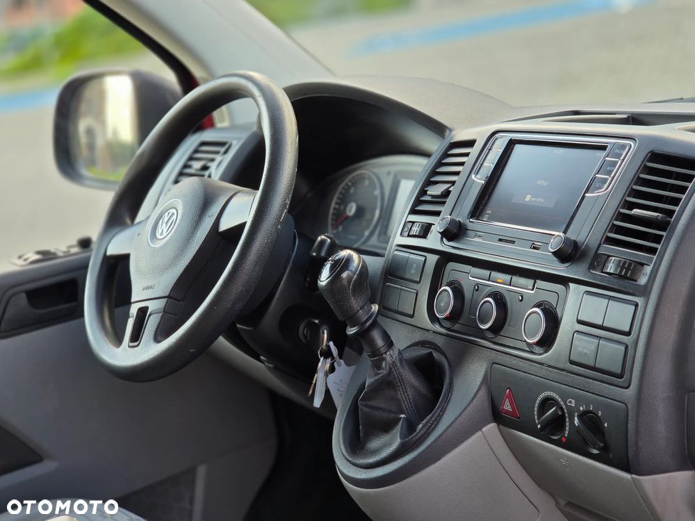 Volkswagen Transporter - 12
