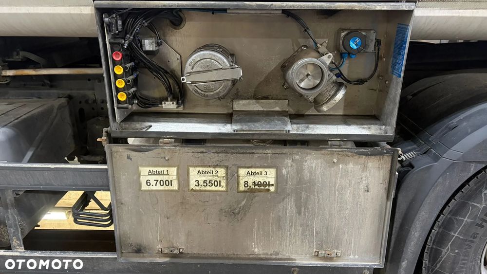 Mercedes-Benz 2543 - 9