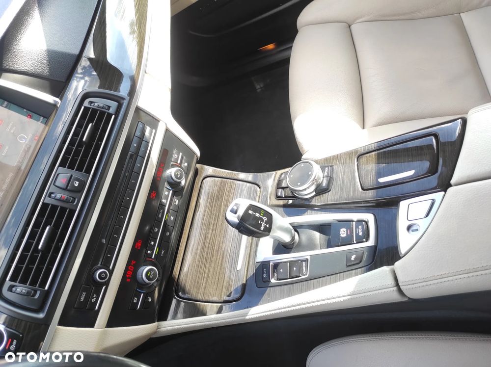 BMW Seria 5 - 21