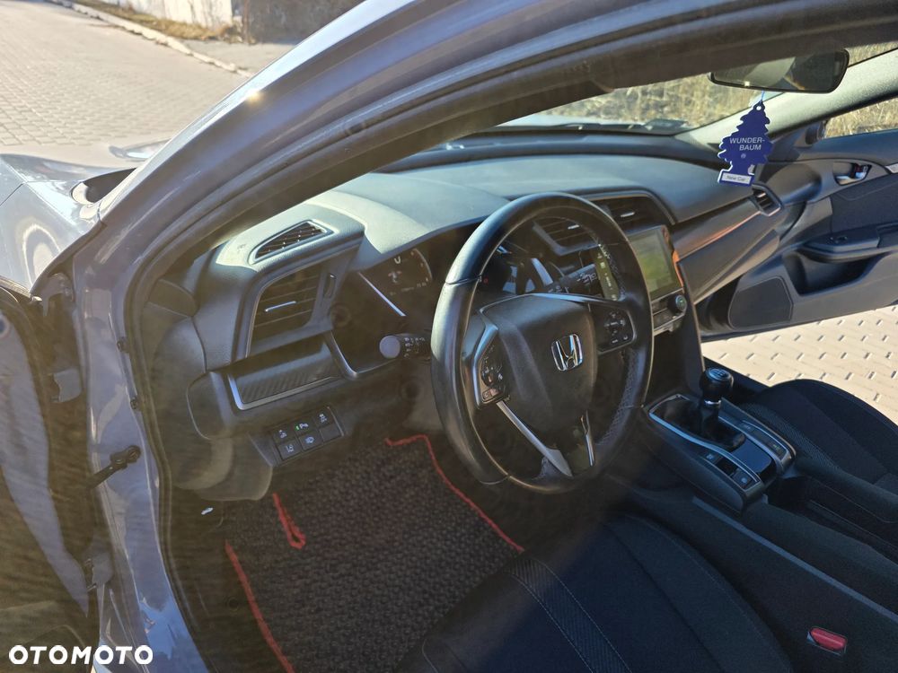 Honda Civic 1.5 T Sport (Navi) - 29