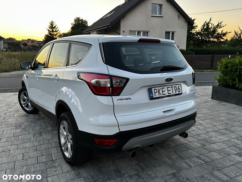 Ford Kuga - 9