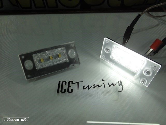 Suporte De Lâmpada De Matricula Com Led Branco Audi A4/S4/RS4 avant 1999-2001, A3 8L 01-03 - 17