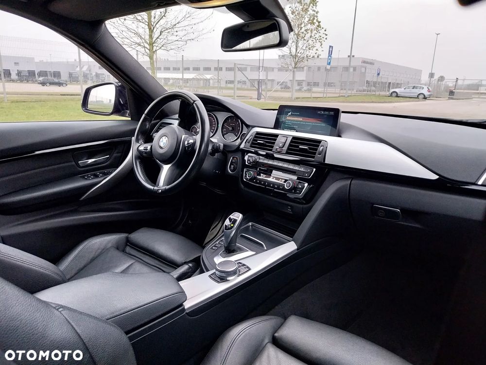 BMW Seria 3 320d Edition M Sport Shadow - 24