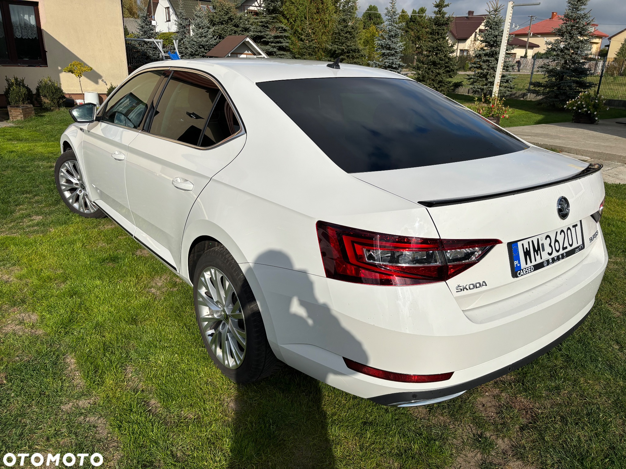 Skoda Superb 2.0 TDI Sportline DSG - 4