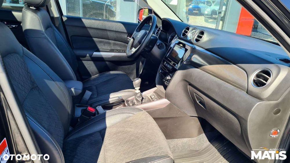 Suzuki Vitara - 22