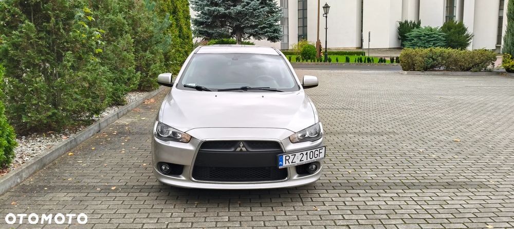 Mitsubishi Lancer - 16