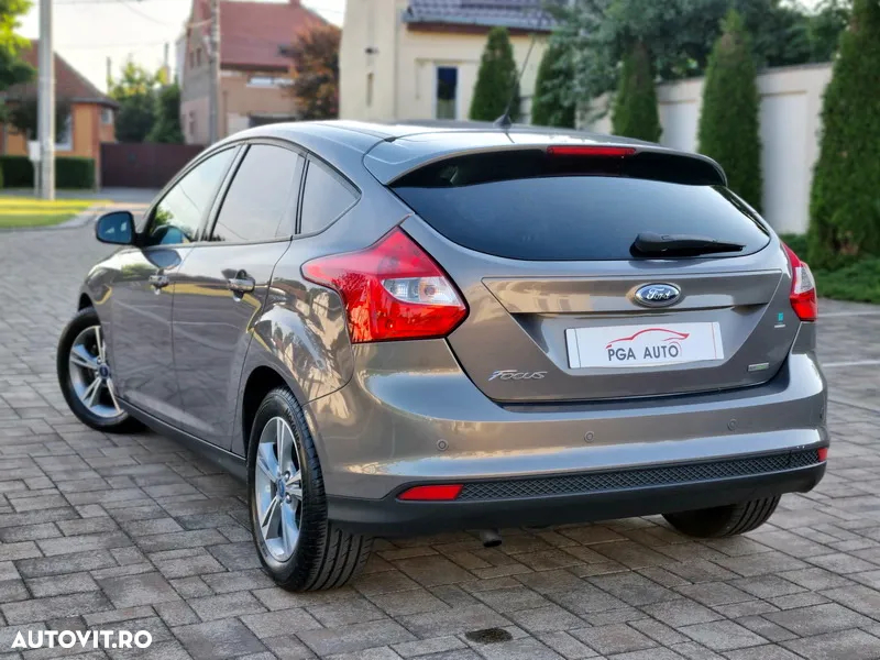 Ford Focus 1.0 EcoBoost Start-Stopp-System Titanium - 2