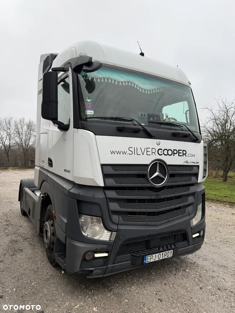 Mercedes-Benz Actros 1845 StreamSpace - 1
