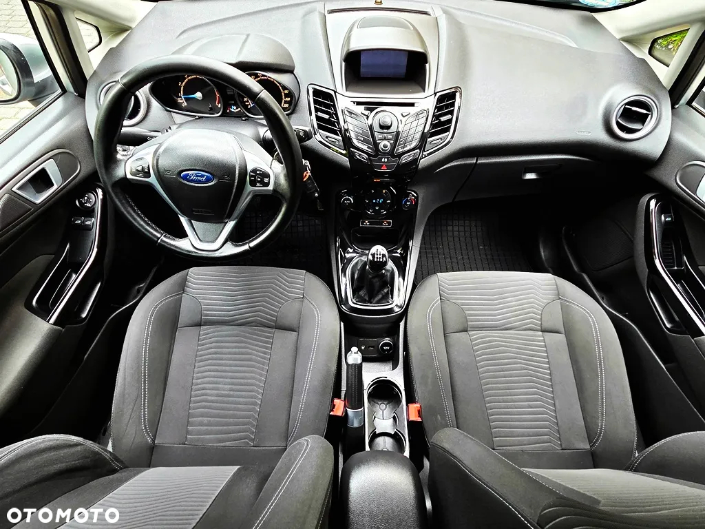 Ford Fiesta 1.0 EcoBoost Titanium - 11