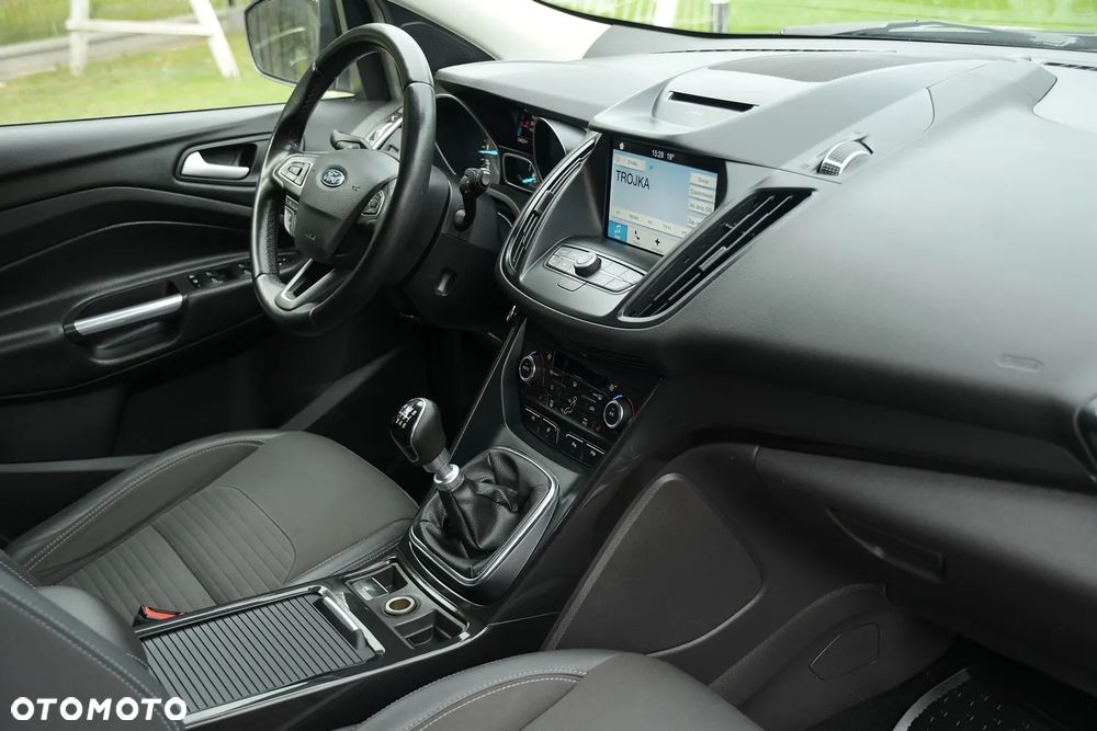 Ford Kuga 2.0 TDCi 4x4 Titanium - 21