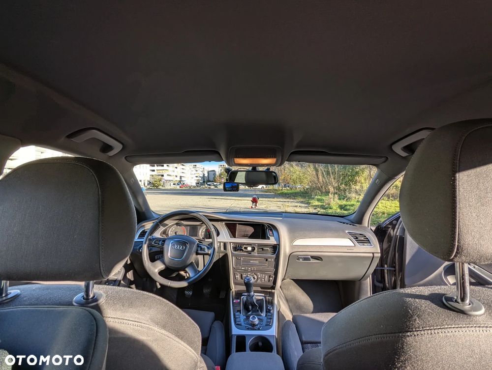 Audi A4 Avant 2.0 TDI - 21