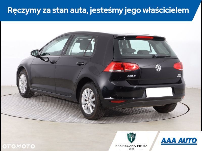 Volkswagen Golf - 5