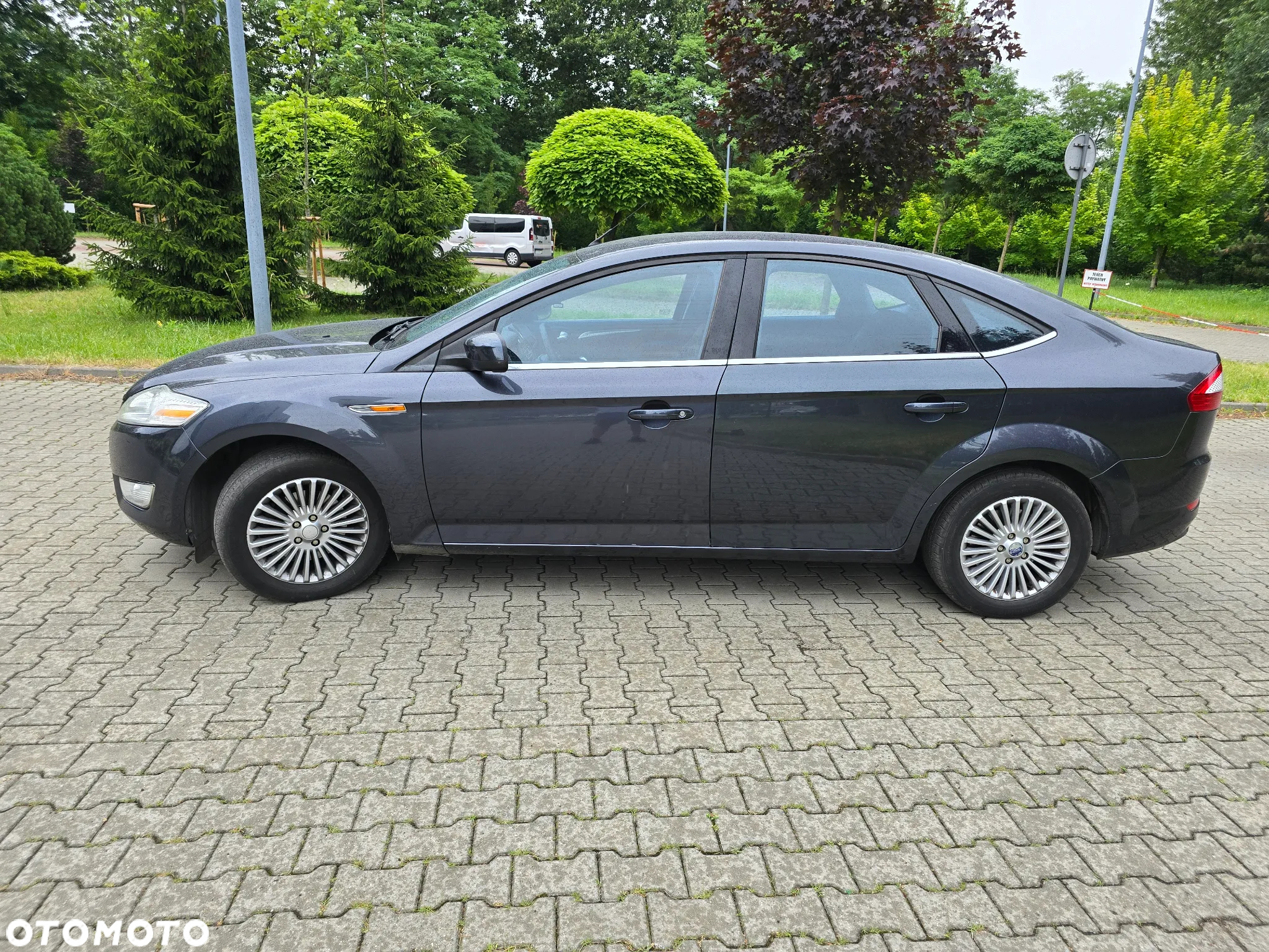 Ford Mondeo 1.8 TDCi Ambiente - 23