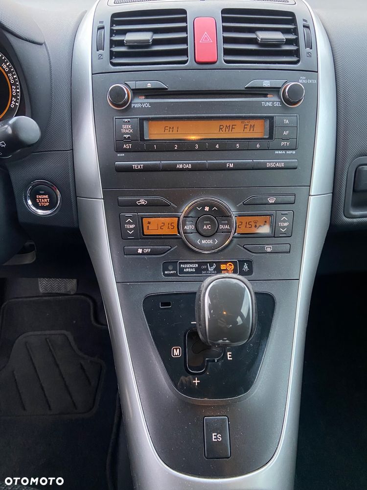 Toyota Auris 1.6 MultiMode Executive - 21
