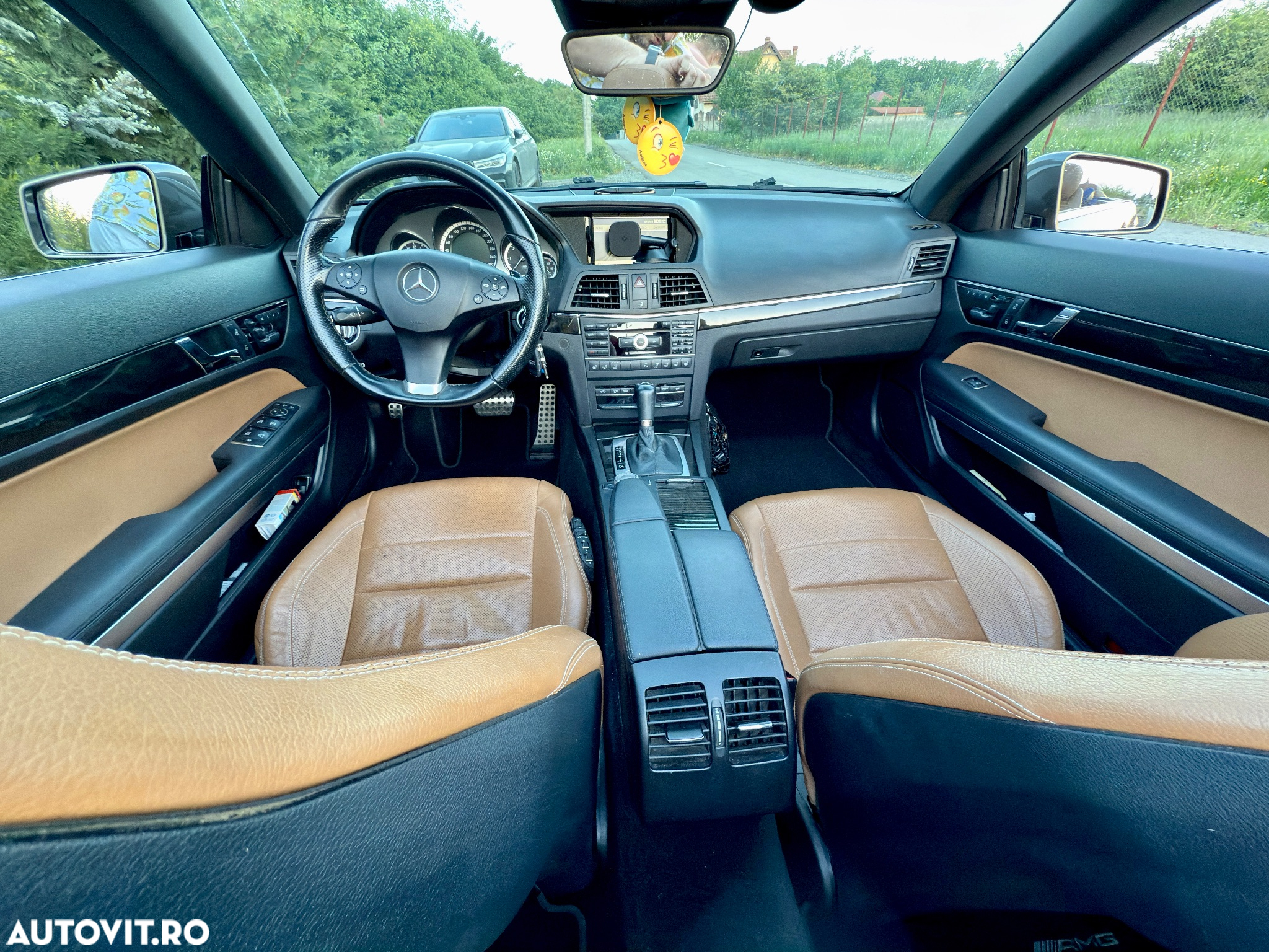 Mercedes-Benz E - 18