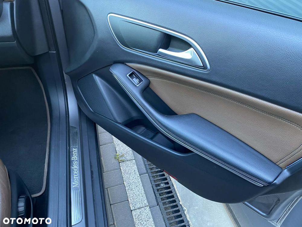 Mercedes-Benz GLA 200 CDI 7G-DCT Edition 1 - 20