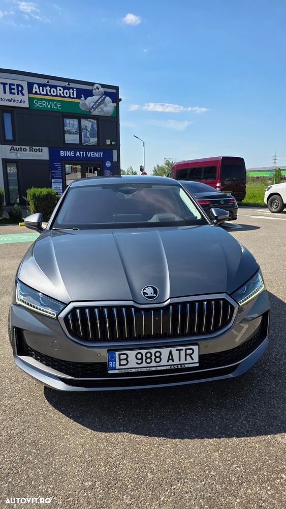 Skoda Superb 2.0 TDI 4X4 DSG Laurin & Klement - 3