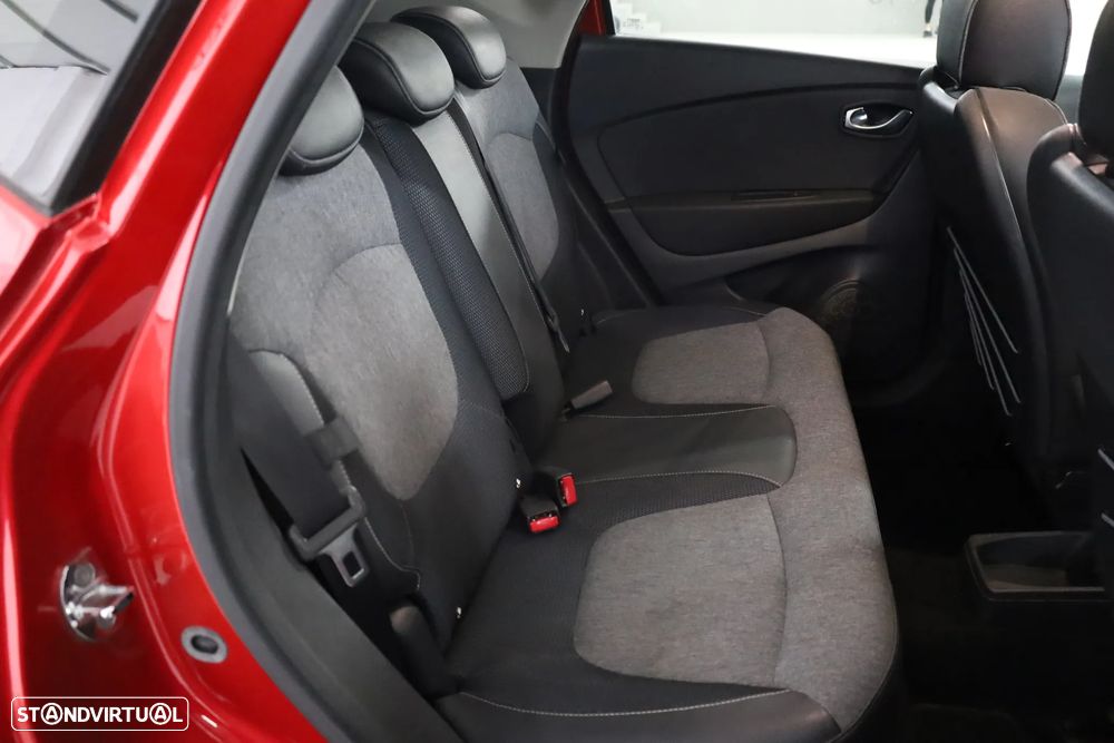 Renault Captur 1.3 TCe Exclusive - 23