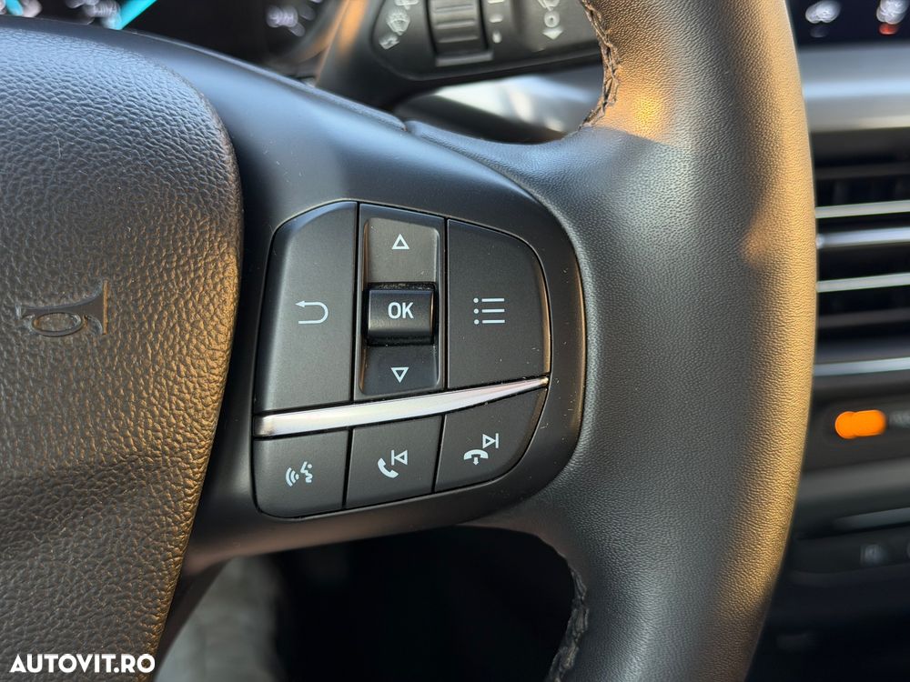 FORD Focus 2023 — imagine 30