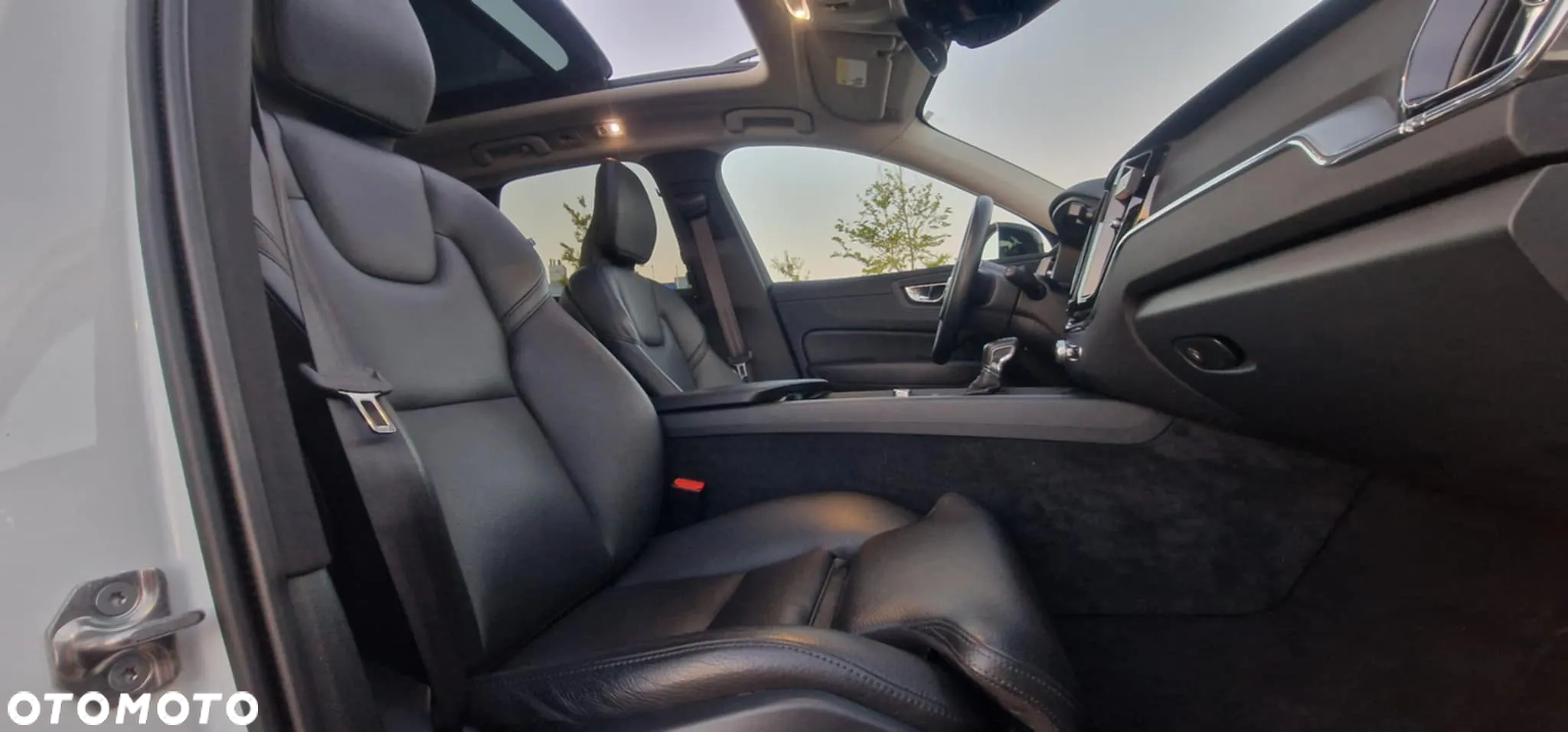 Volvo XC 60 T5 AWD Momentum - 5