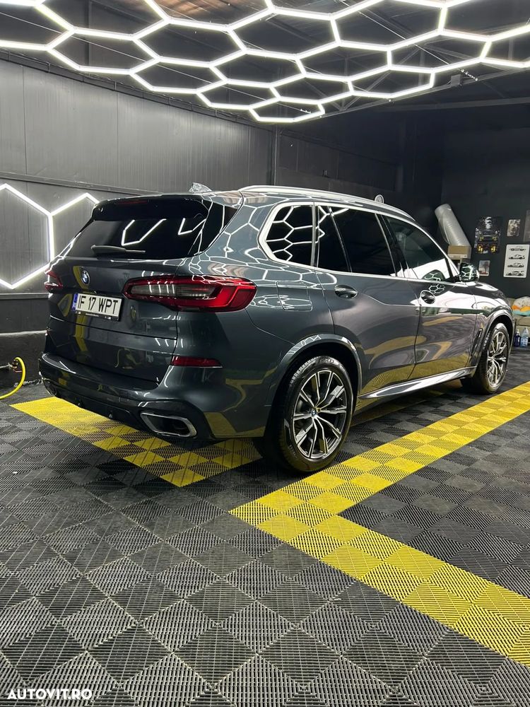 BMW X5 xDrive40i - 2