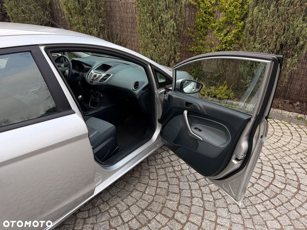 Ford Fiesta 1.25 Viva - 36