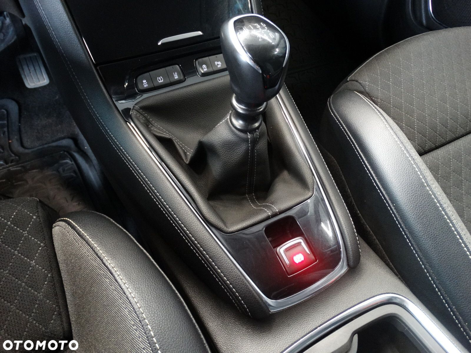 Opel Grandland X - 21