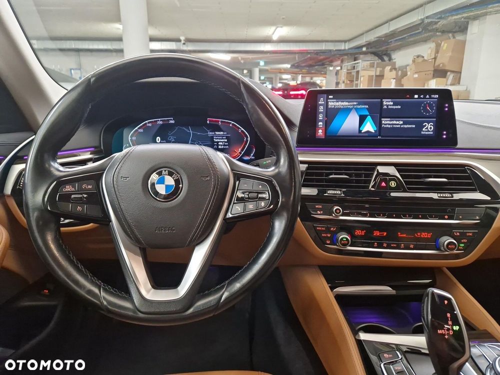 BMW Seria 5 520d Luxury Line sport - 14