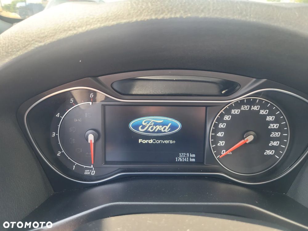 Ford Mondeo 2.0 TDCi Titanium X - 38
