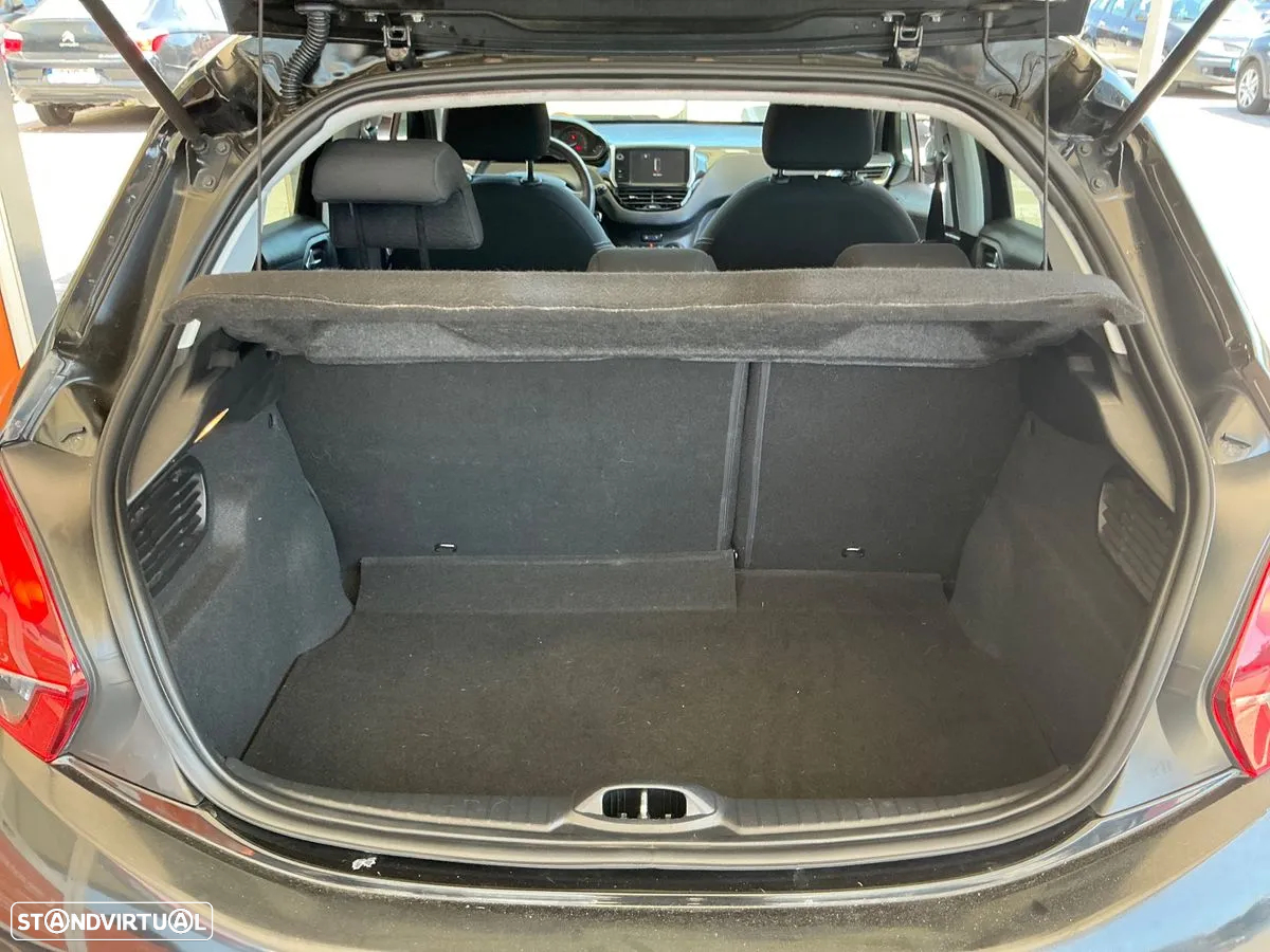 Peugeot 208 1.2 VTi SE Style - 6