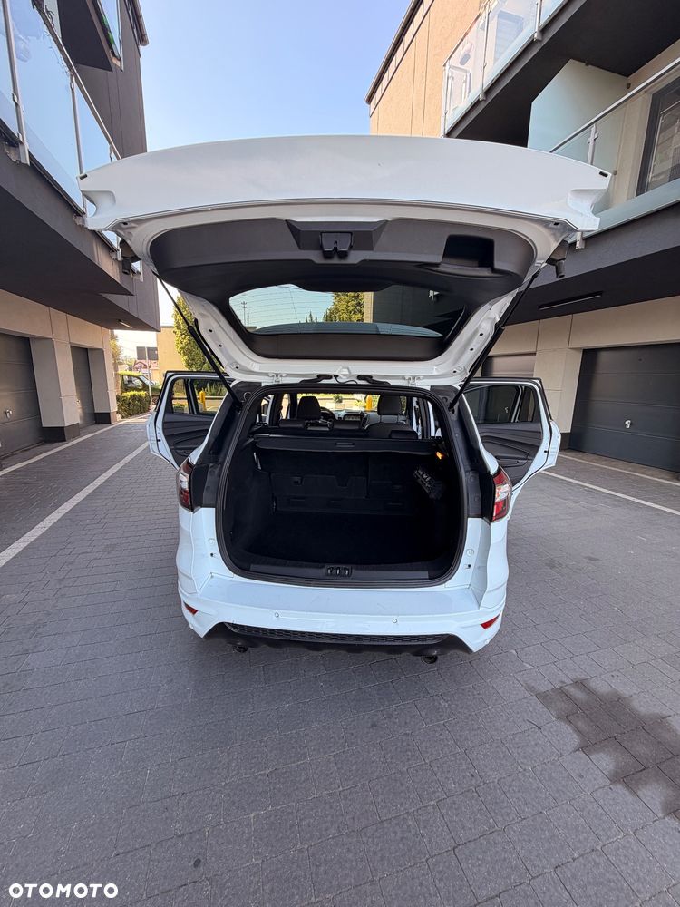 Ford Kuga - 14