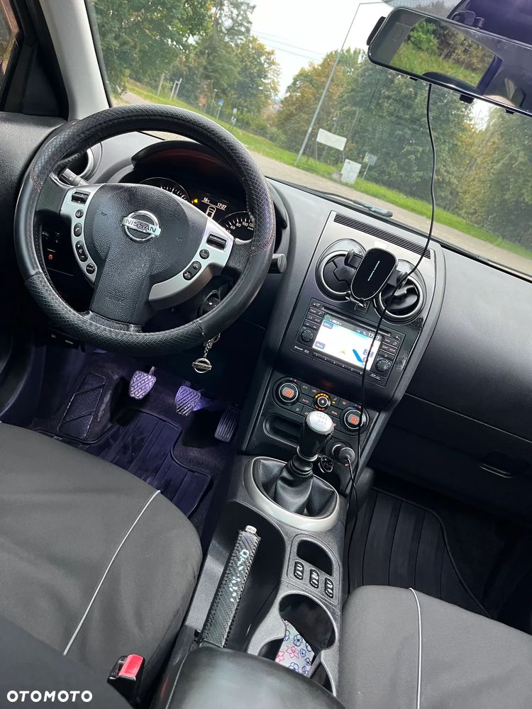Nissan Qashqai+2 - 11