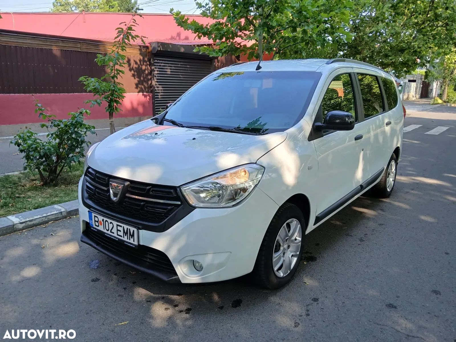 Dacia Lodgy 1.5 Blue dCi Laureate - 1