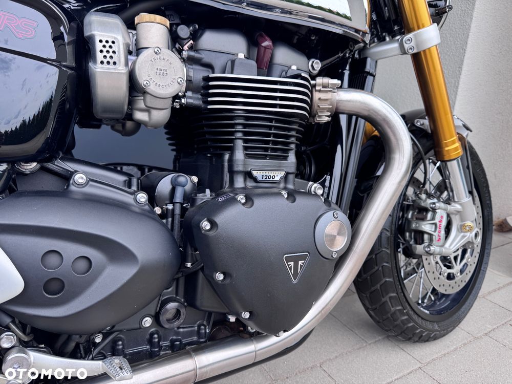 Triumph Thruxton - 9