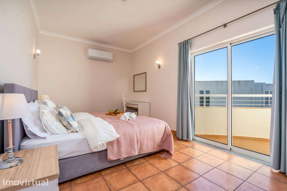 Apartamento com 2 quartos - localizado em Lagoa - Grande imagem: 3/25