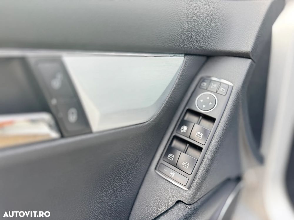 Mercedes-Benz C 180 Kompressor Automatik BlueEFFICIENCY - 14