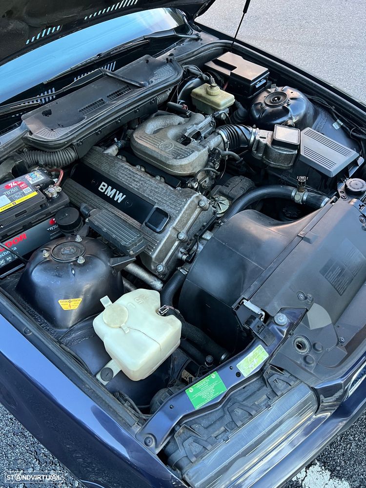 BMW 318 iS Coupé - 12