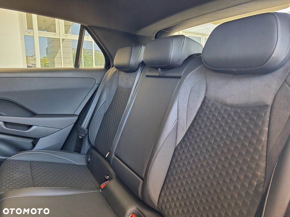 Volkswagen T-Roc - 17