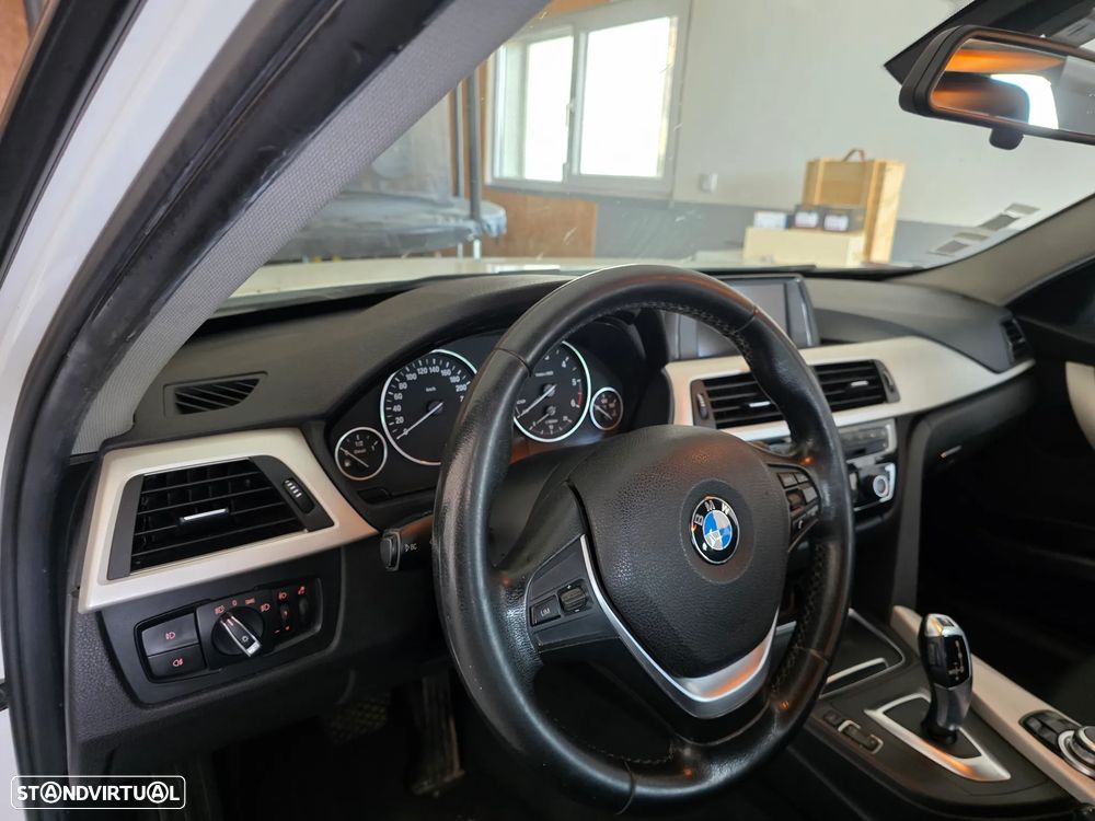BMW 320 d Auto - 9