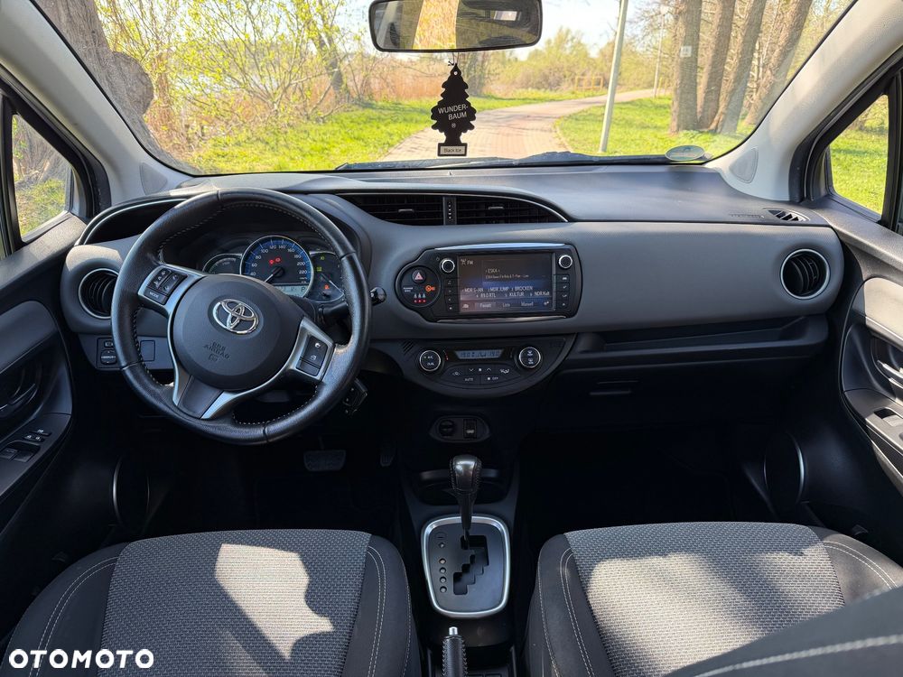 Toyota Yaris - 15