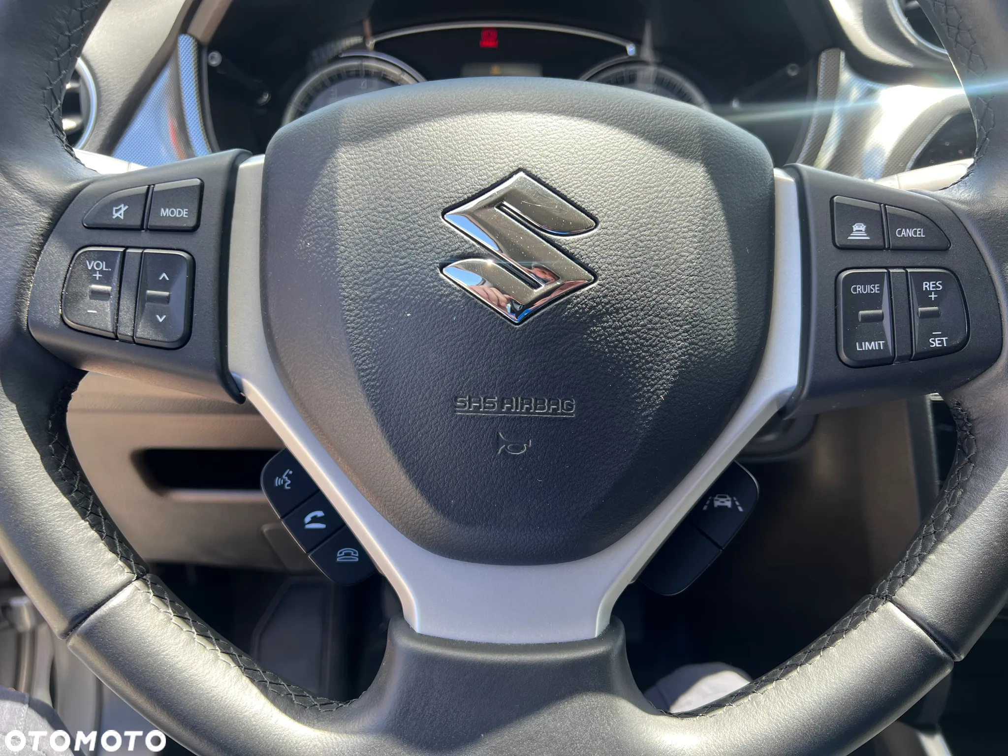 Suzuki Vitara - 16