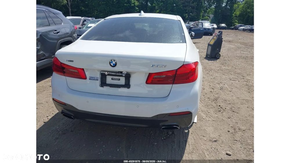 BMW Seria 5 530i xDrive M Sport Edition - 7